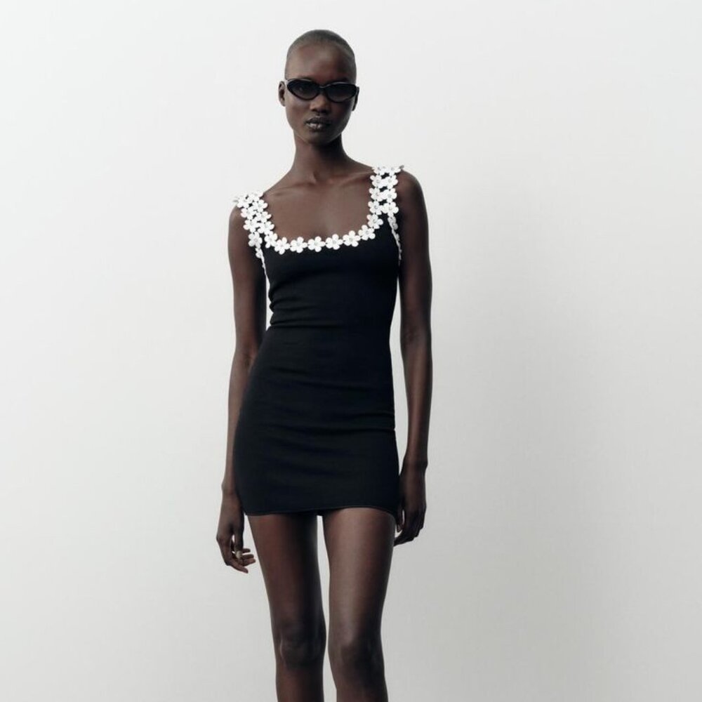 ZARA Stretch Dress with Flower Hardware – Black Size L